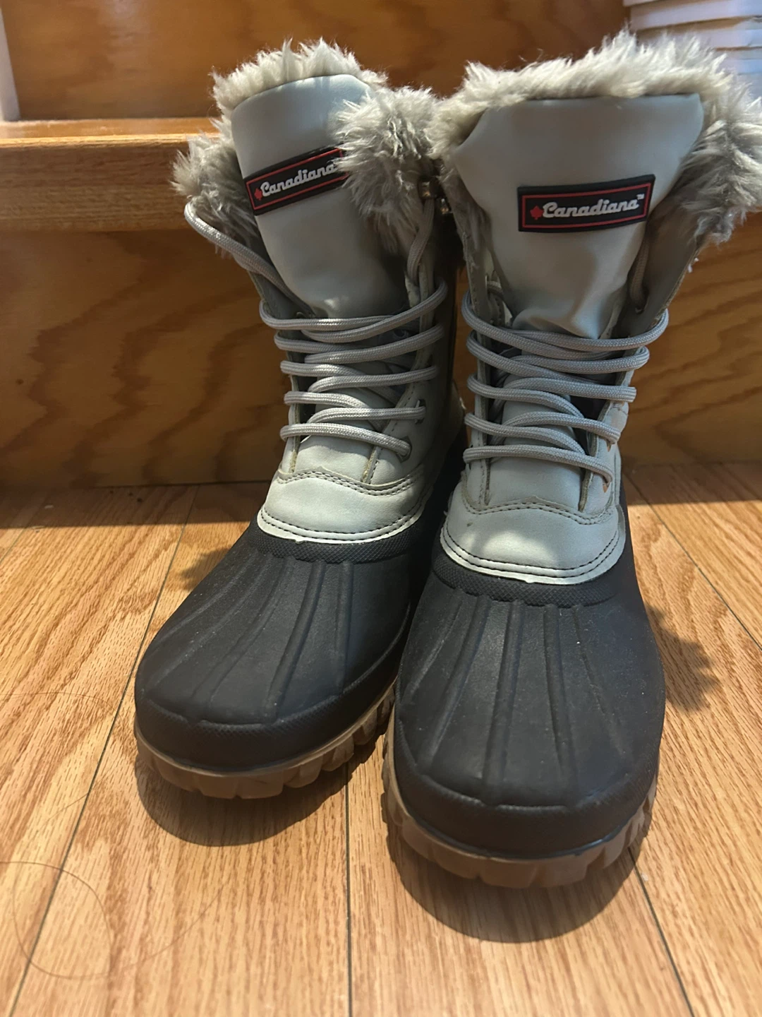 Canadiana Winter Boots with Faux Fur Women Size 7 - photo 3