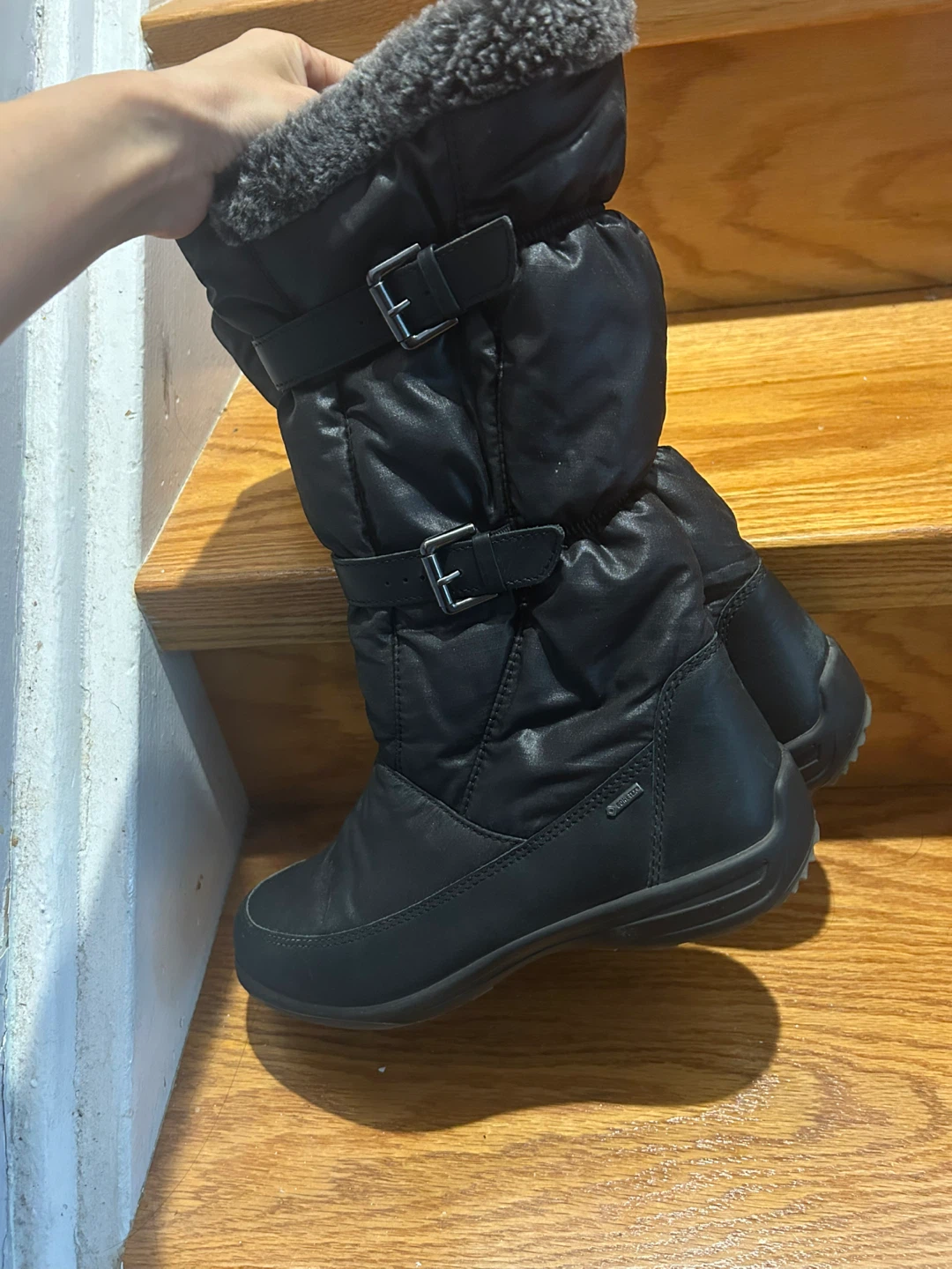 ECCO Black Gore-Tex Winter Boots Women Size 8 - photo 2