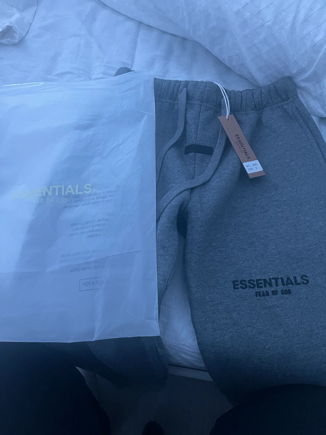 Dark grey essentials set - photo 3
