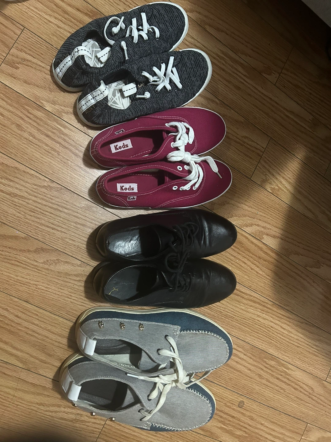 New Women Sneakers Bundle Size are US 5-8.5