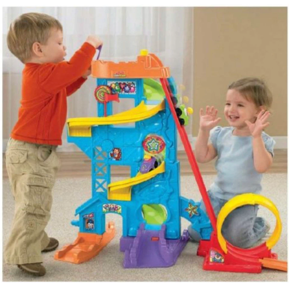 Fisher-Price Little People Wheelies Stand 'n Play Rampway