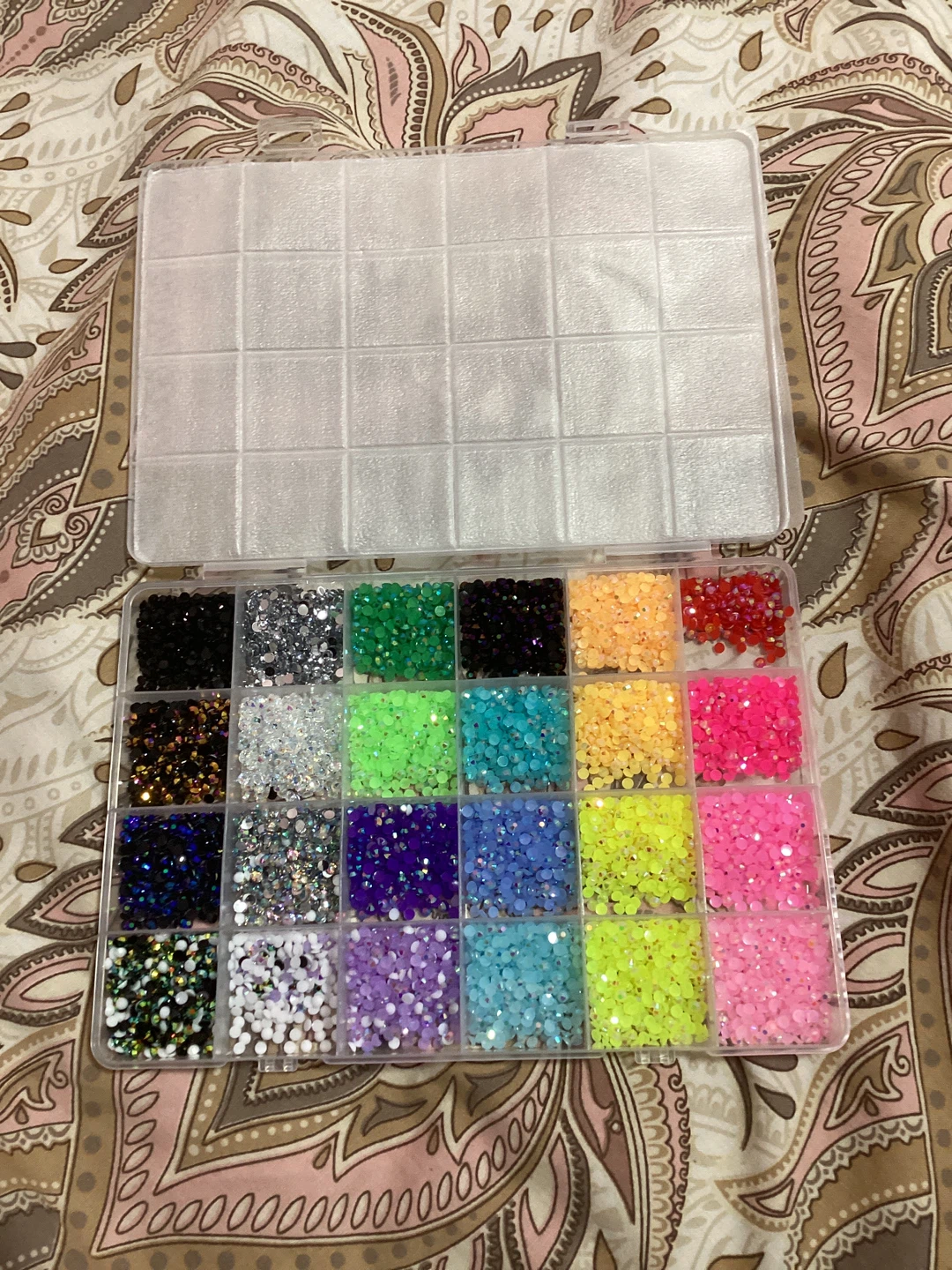 Bedazzling Kit with B-7000 Glue and Tweezers - photo 3