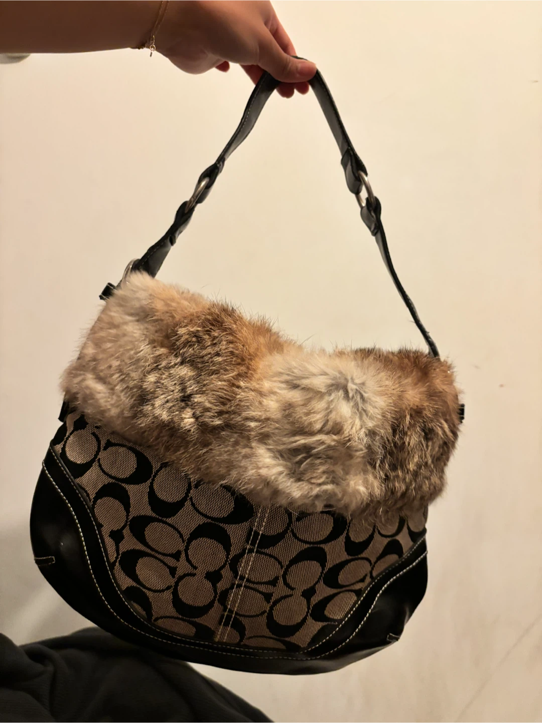Inspired Coach Signature Hobo Bag with Fur Trim - photo 2