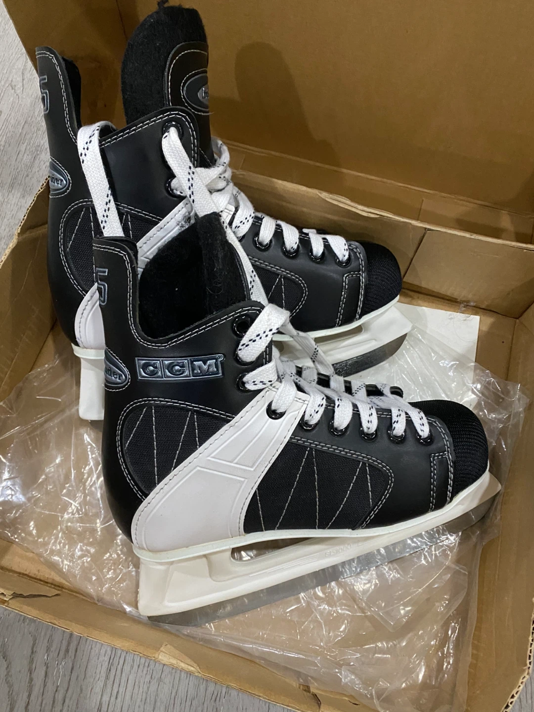 CCM Hockey Skates Size 7