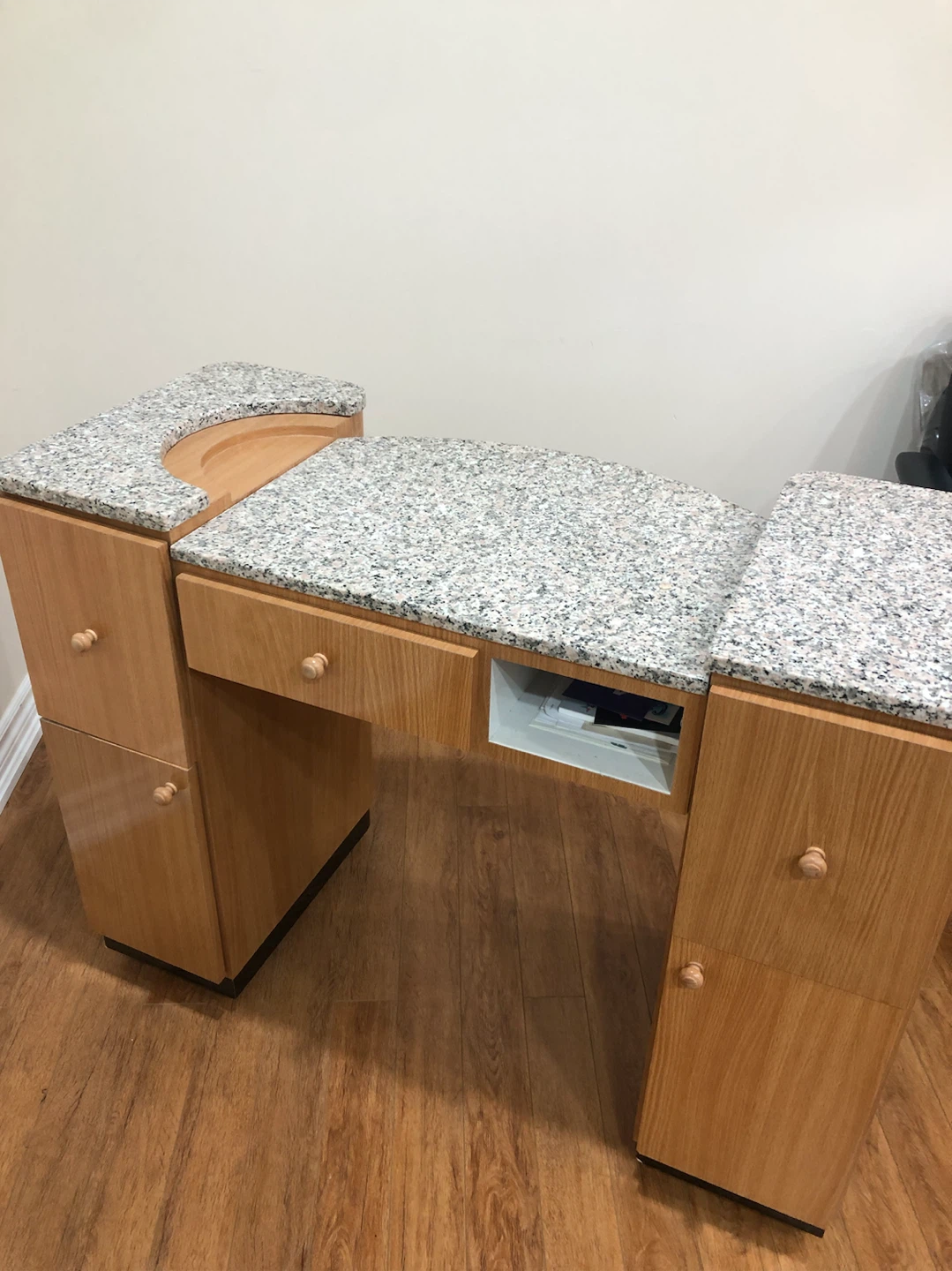 Professional Manicure Desk