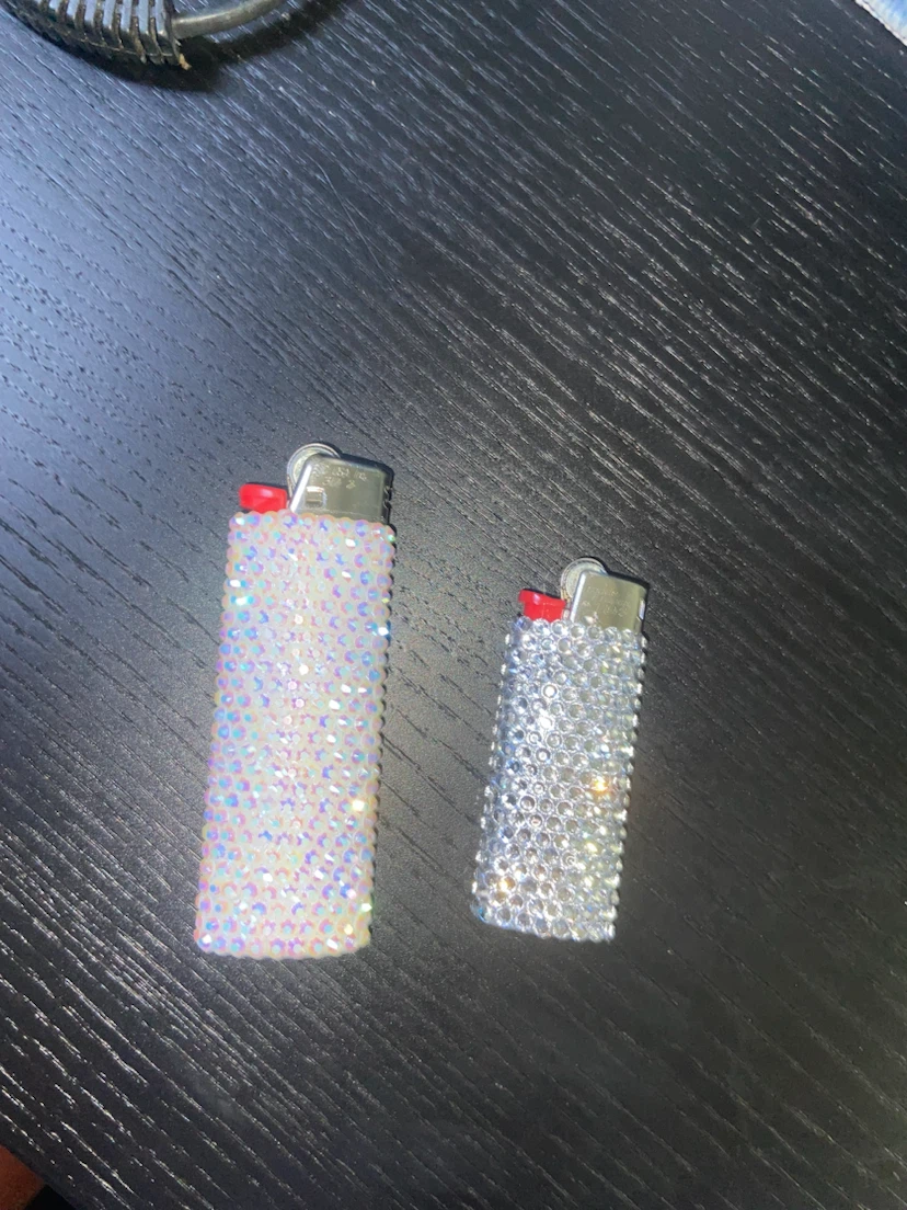 Set of 2 Custom Rhinestone Lighters - photo 2