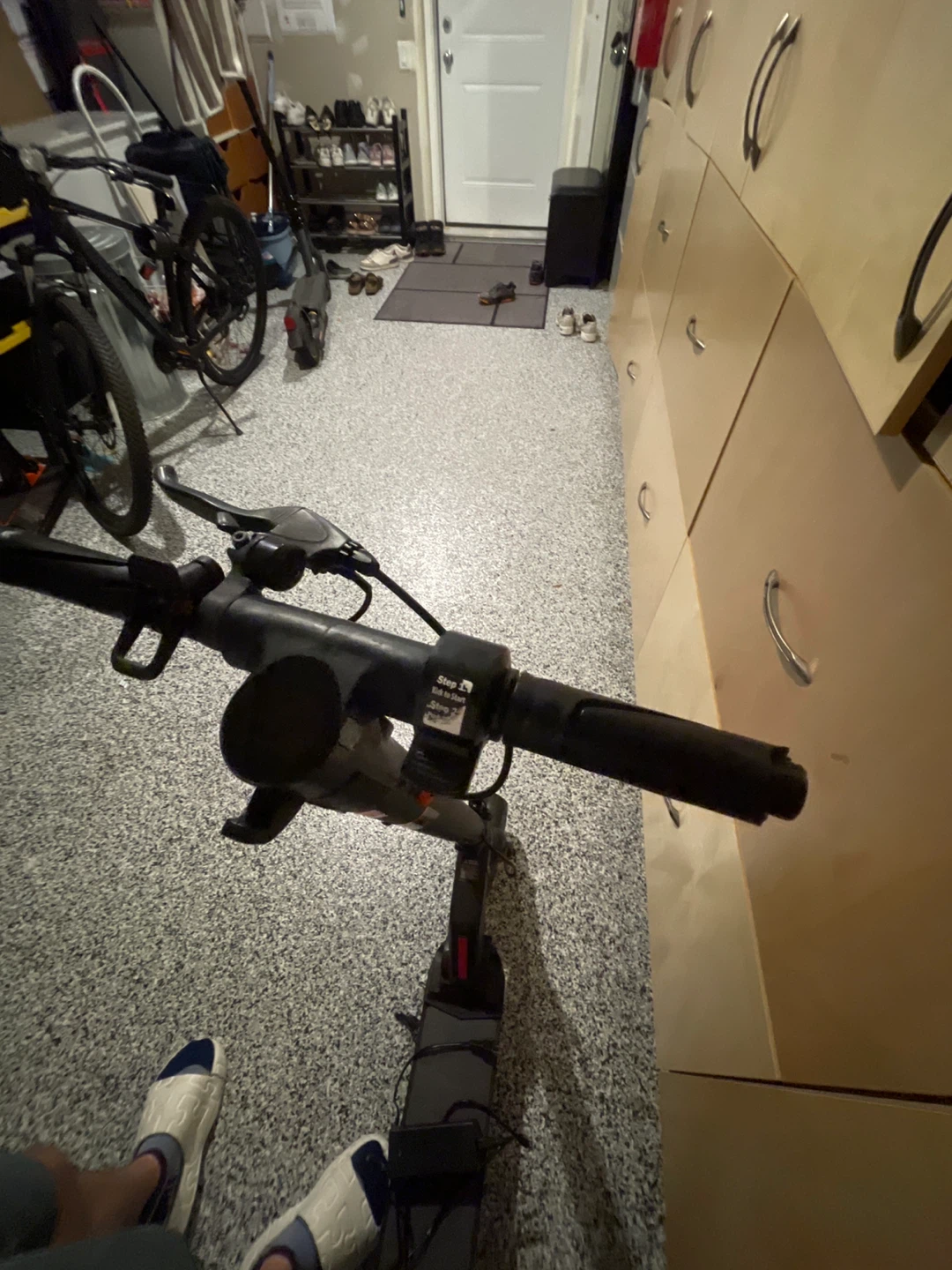 Armada E-Scooter (with aftermarket charger) - photo 2