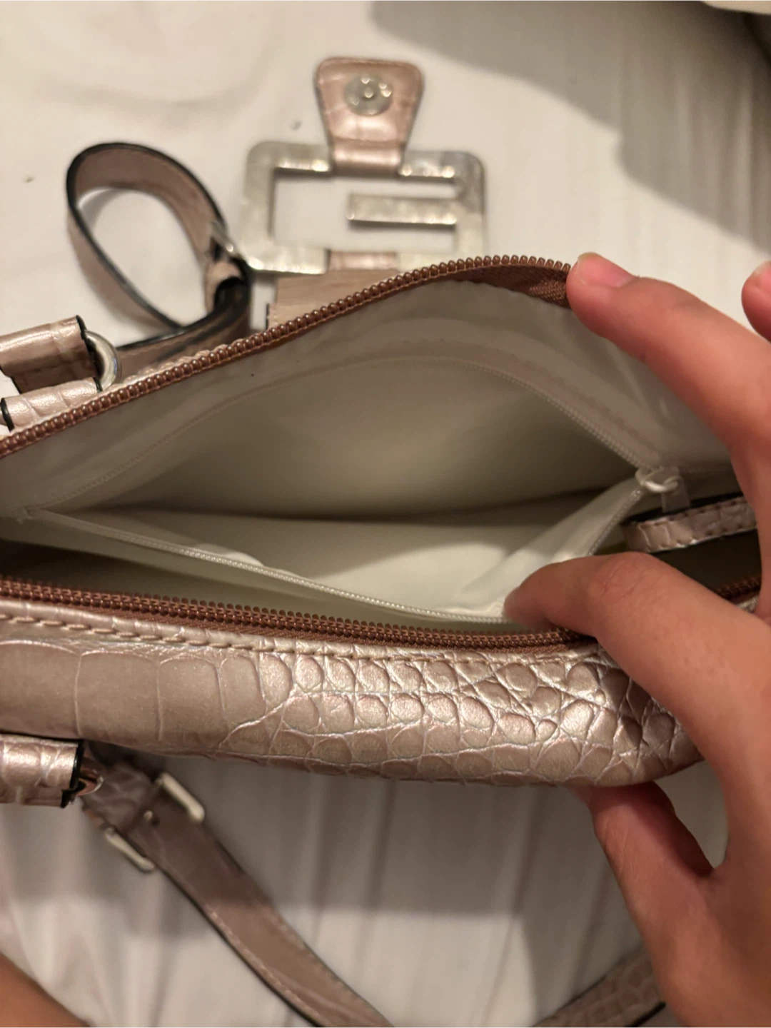 Guess Handbag in Metallic Croc-Embossed - photo 3