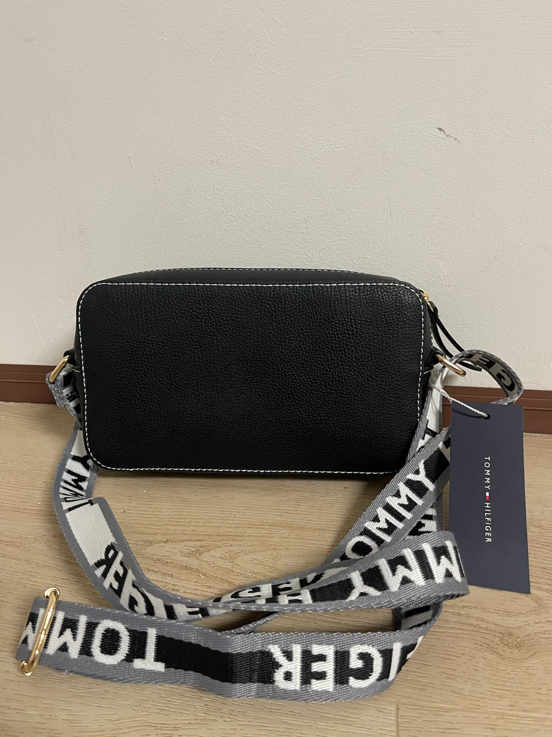 Tommy Hilfiger Black Crossbody Bag - photo 2