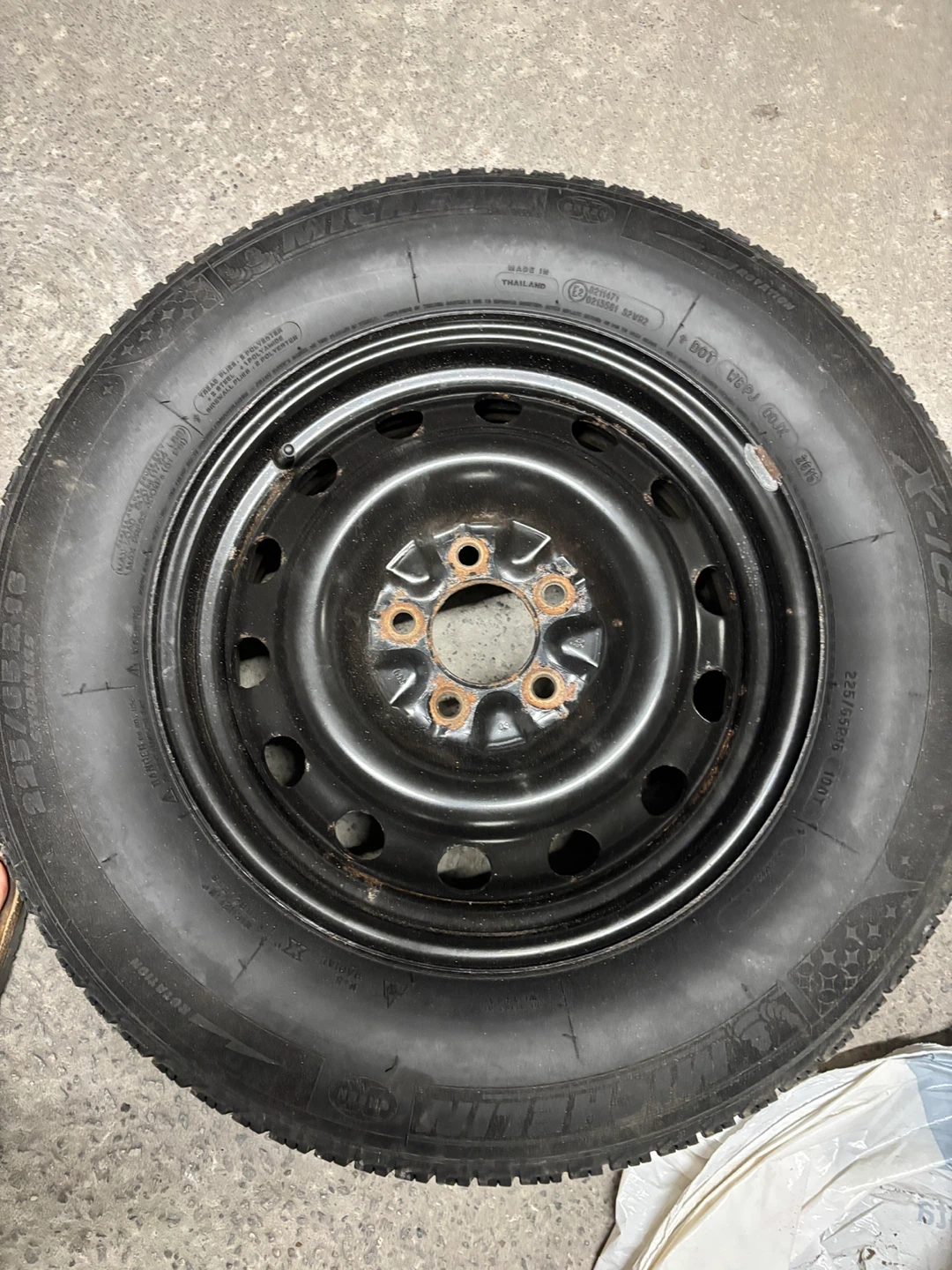 Winter Tire 225/65R16 with Steel Rim RAV4 - photo 3