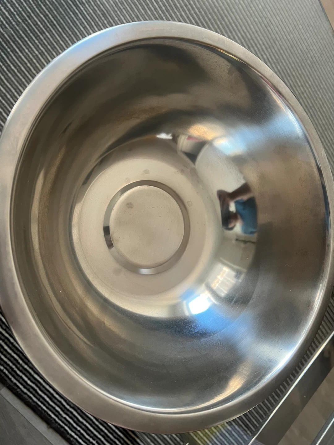 Stainless steel mixing bowl and strainer set - photo 2