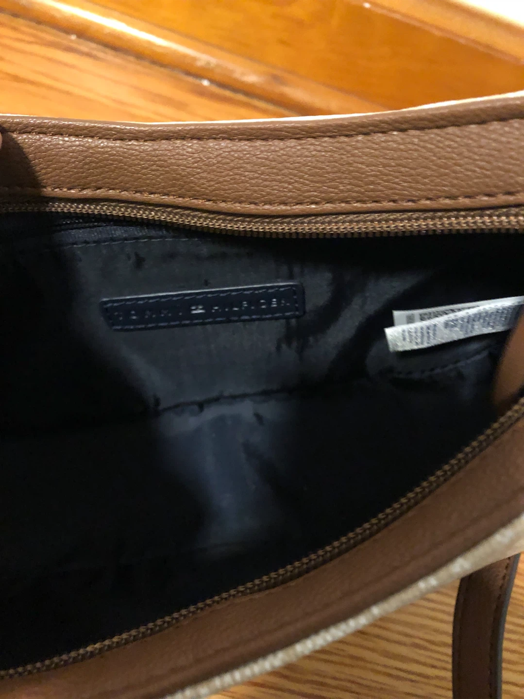 Tommy Hilfiger Monogram Crossbody Bag - photo 4