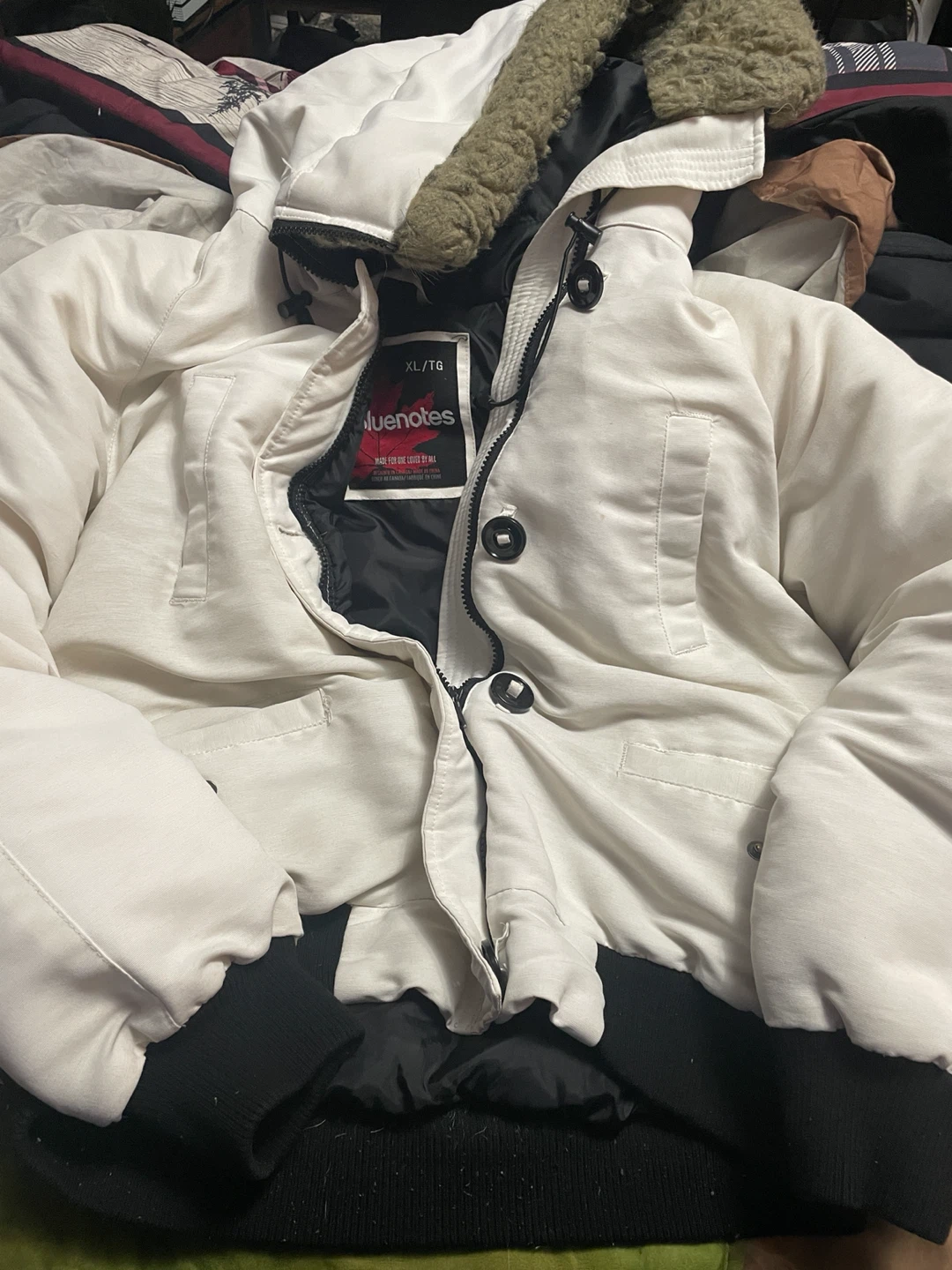 X-large white blue notes winter jacket