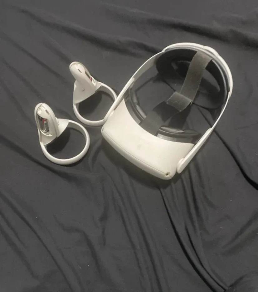Meta Quest 2 VR Headset and Controllers
