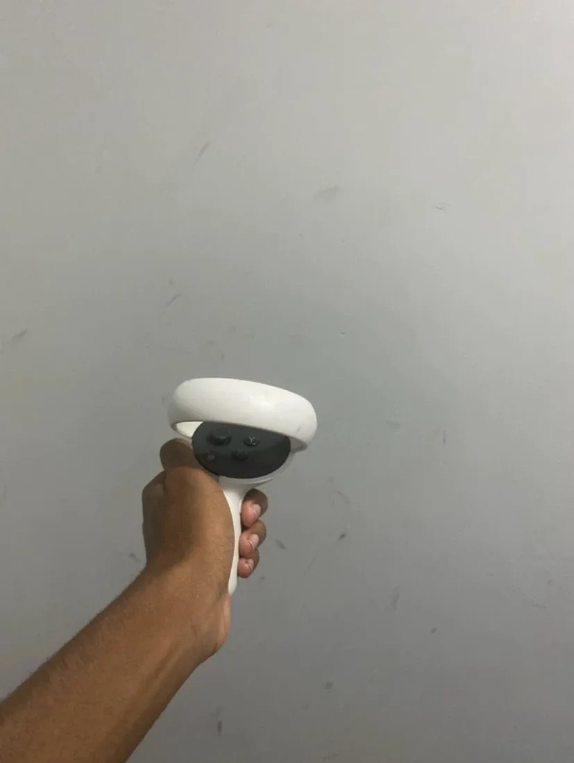 Meta Quest 2 VR Headset and Controllers - photo 5