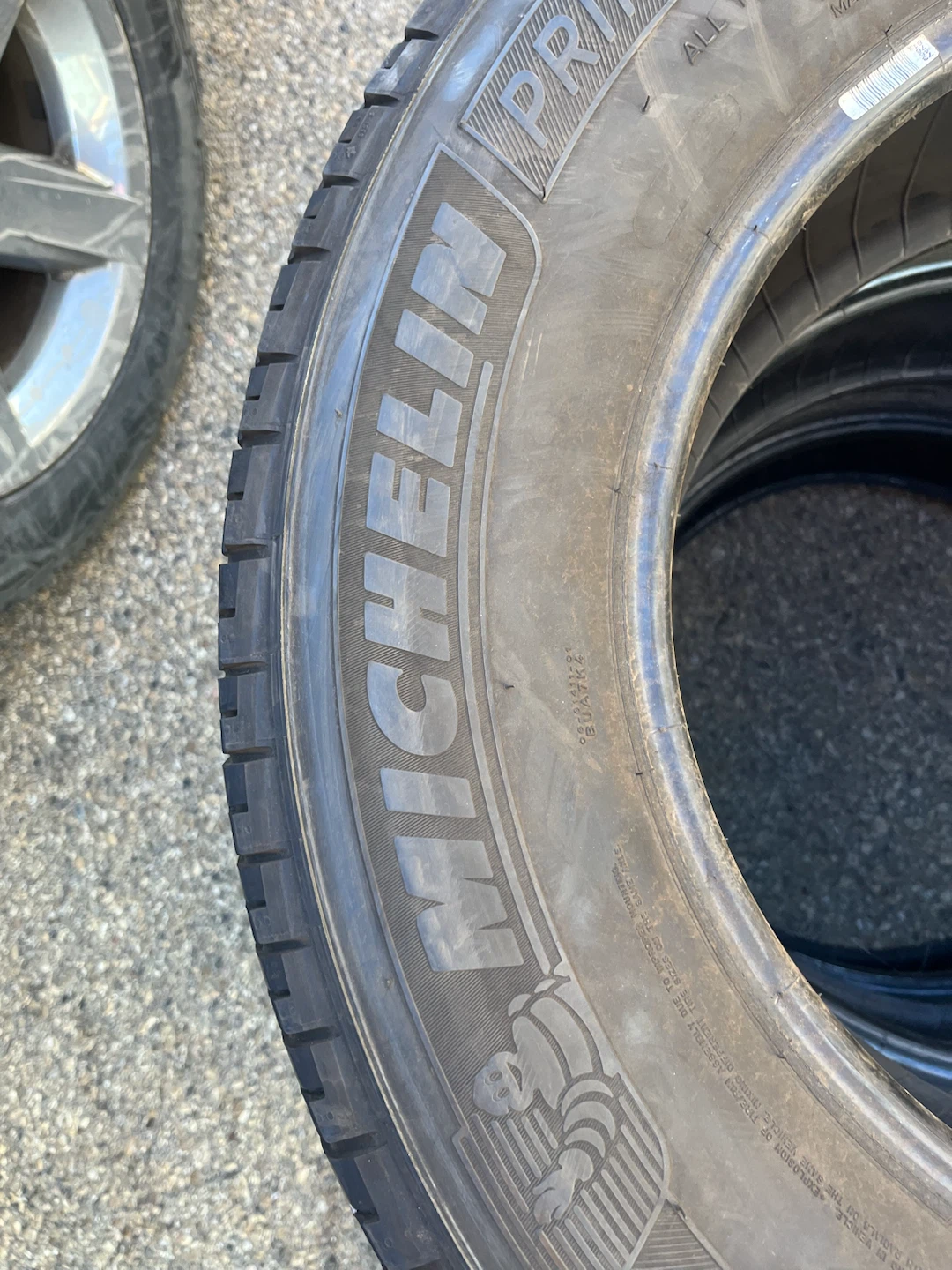 275/65R18 Michelin Primacy XC Tires - photo 2