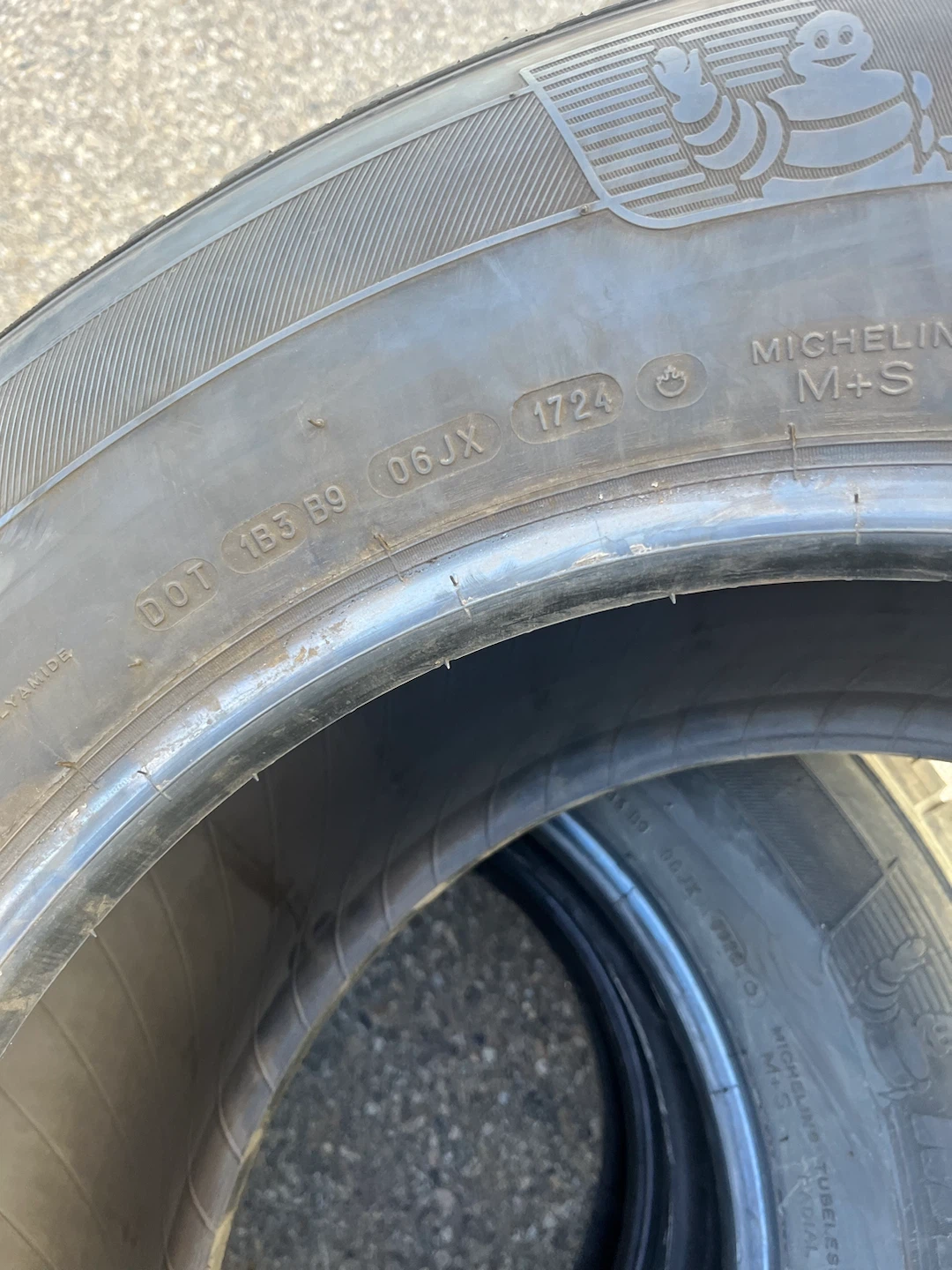 275/65R18 Michelin Primacy XC Tires - photo 5