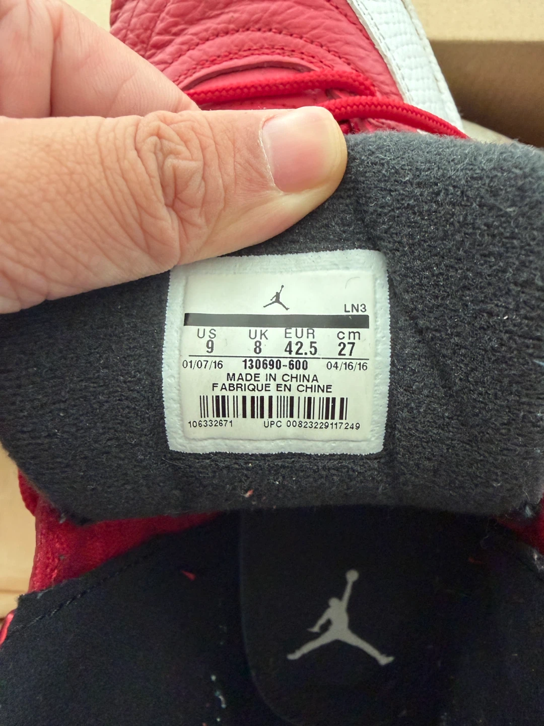 Size 9 Nike Air Jordan 12 Retro Gym Red Sneakers - photo 4
