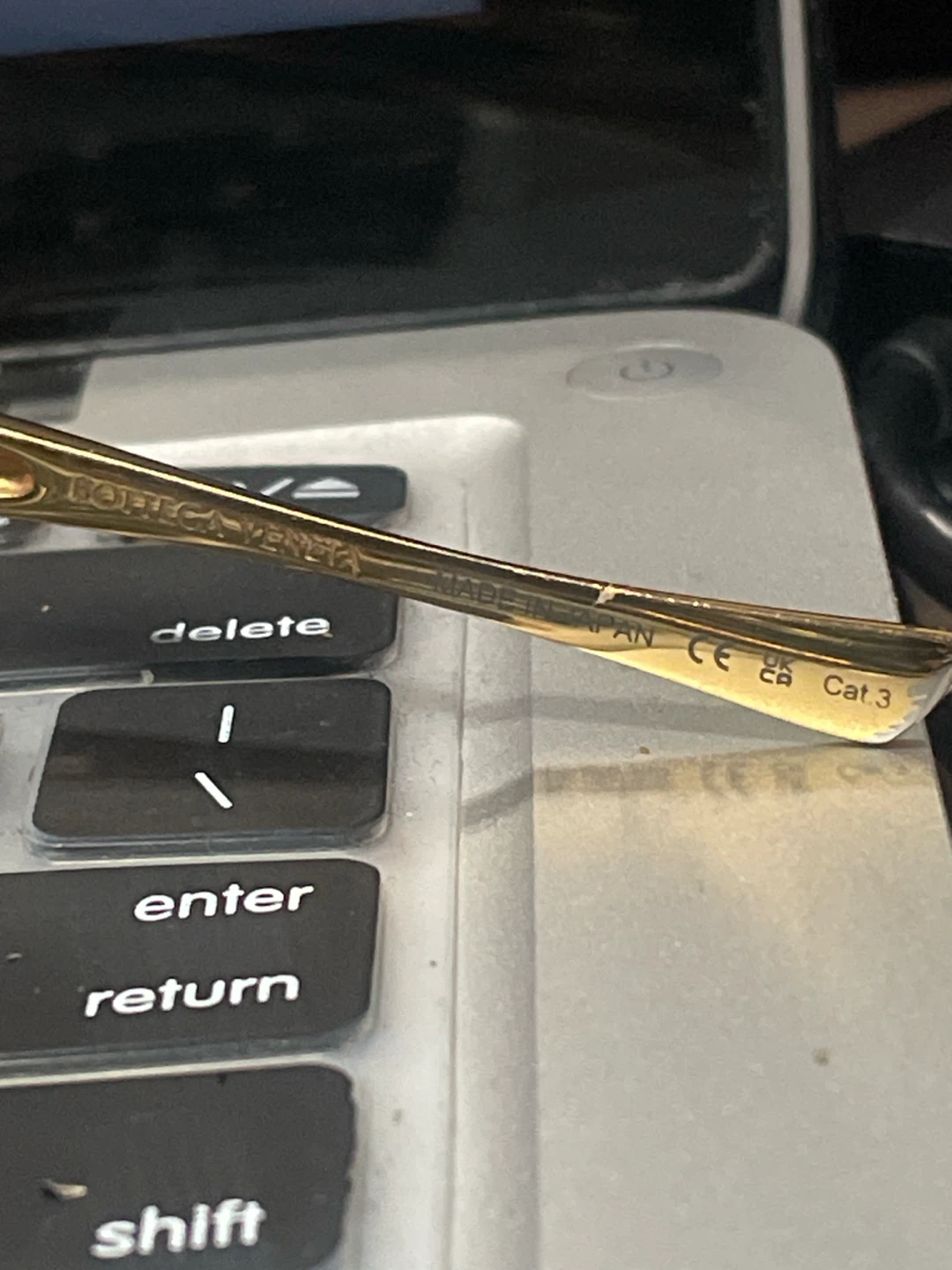 Bottega Veneta Gold Sunglasses BV1388S - photo 2