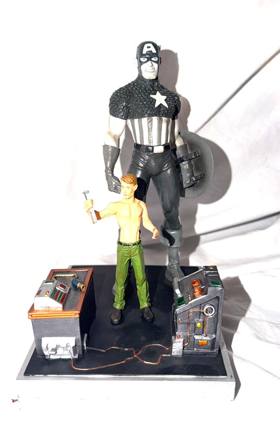 Marvel Captain America Origins Diamond Select Statue - photo 2