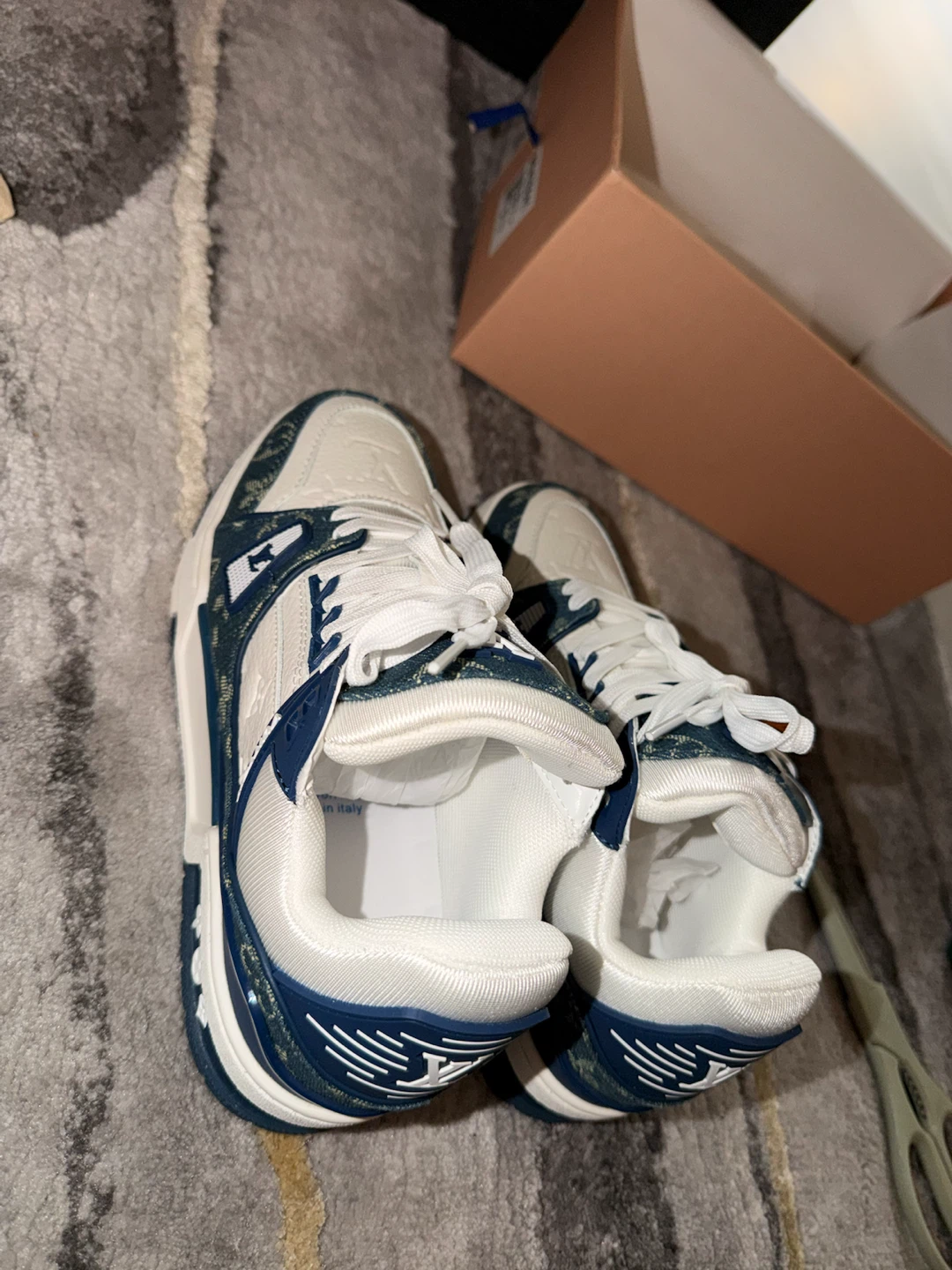 Louis Vuitton Trainer Sneakers Denim Blue - photo 5