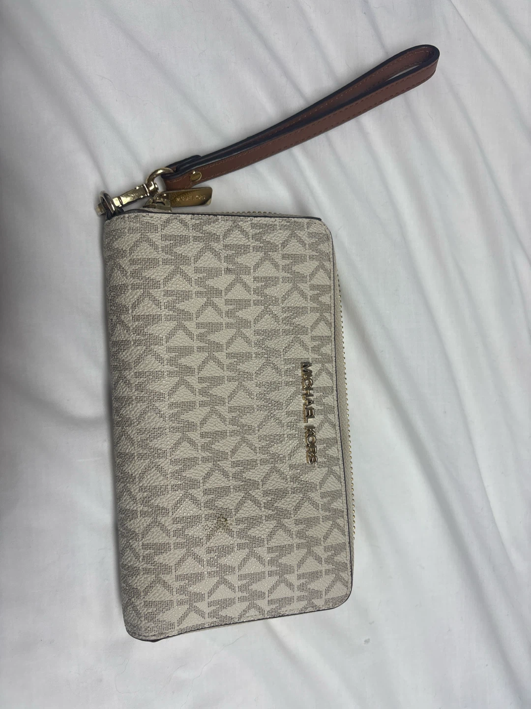 Michael Kors Logo Print Wristlet
