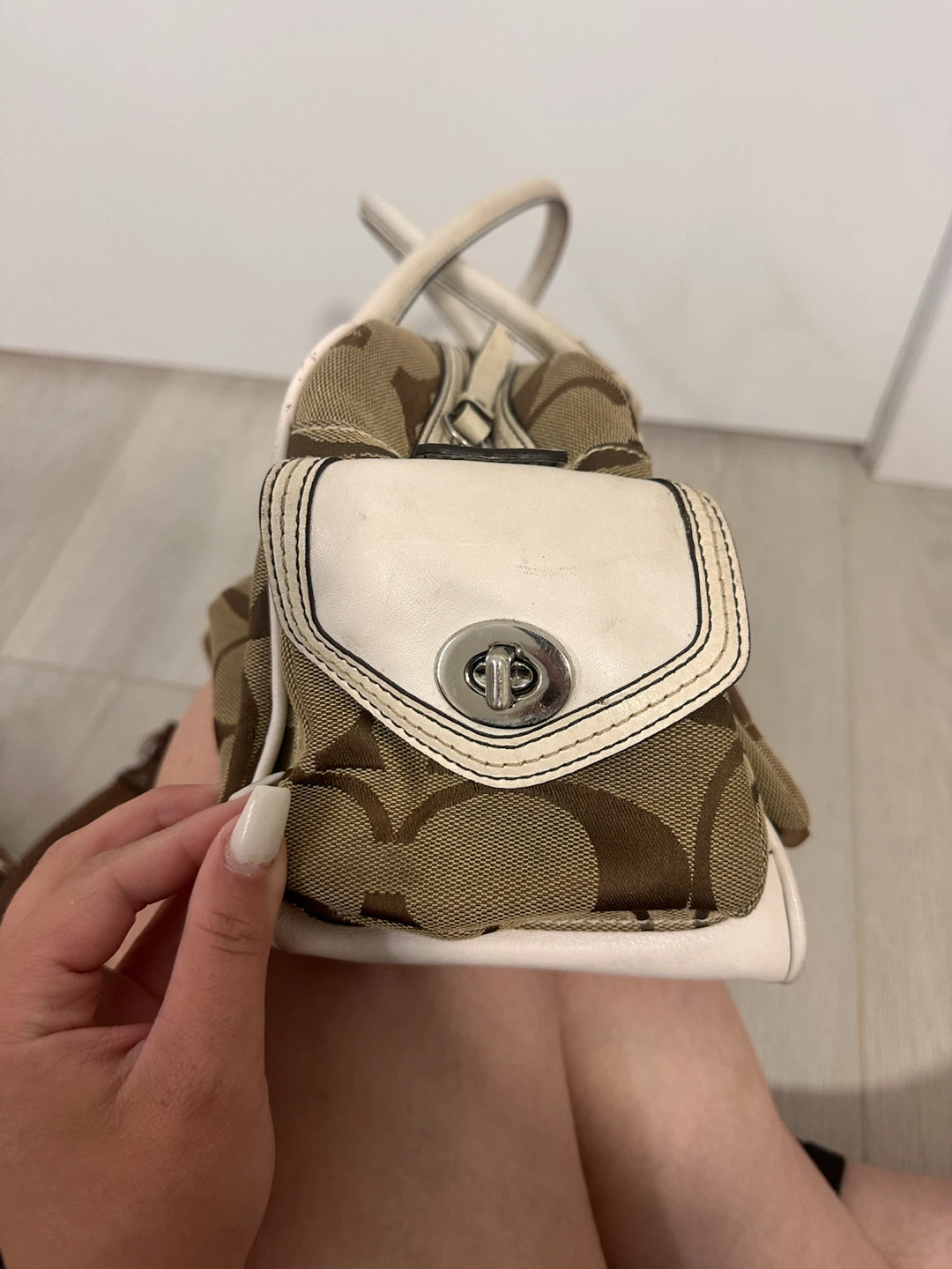 Coach Signature Canvas Handbag - photo 5