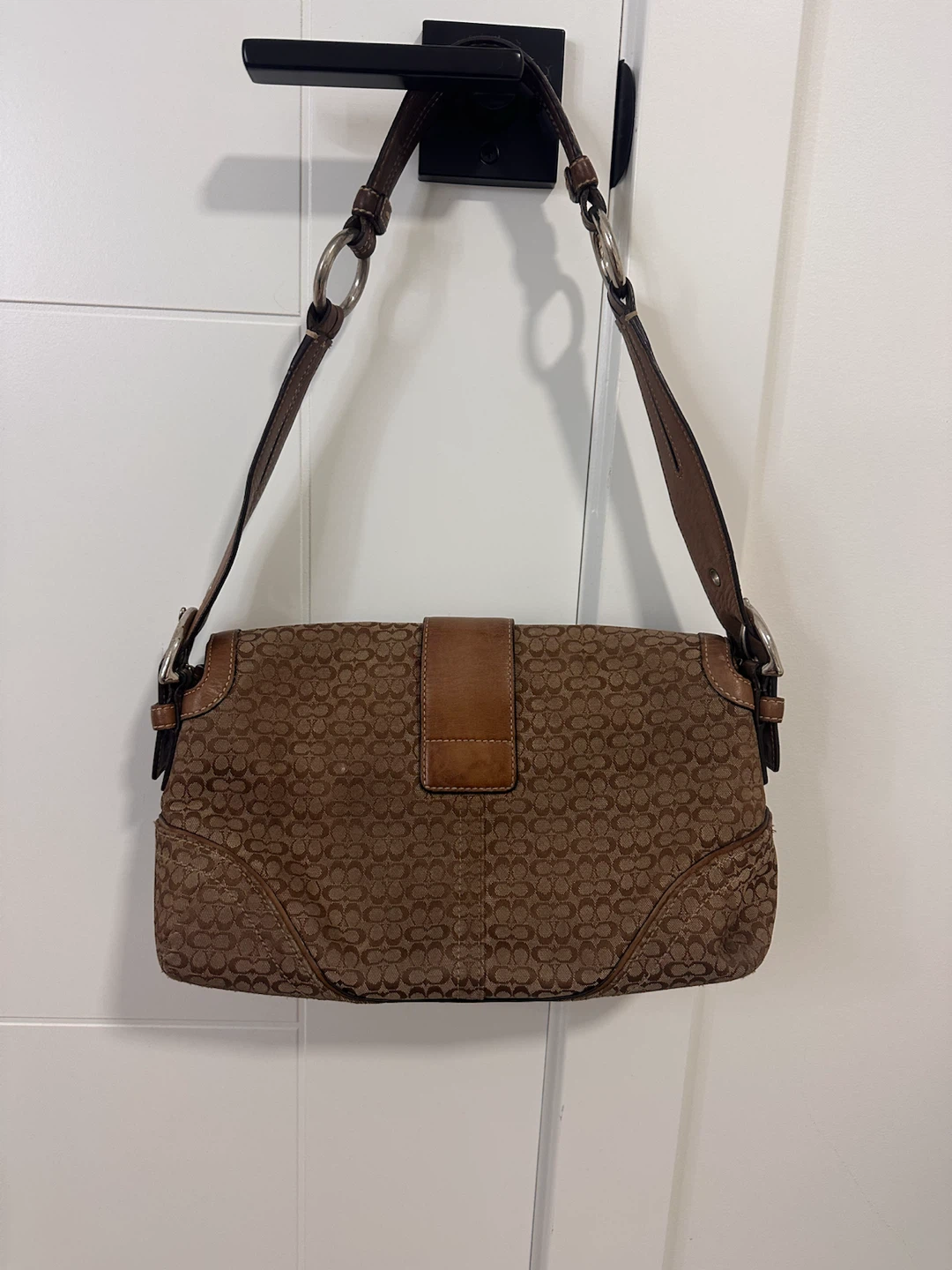 Coach Signature Shoulder Bag - photo 2