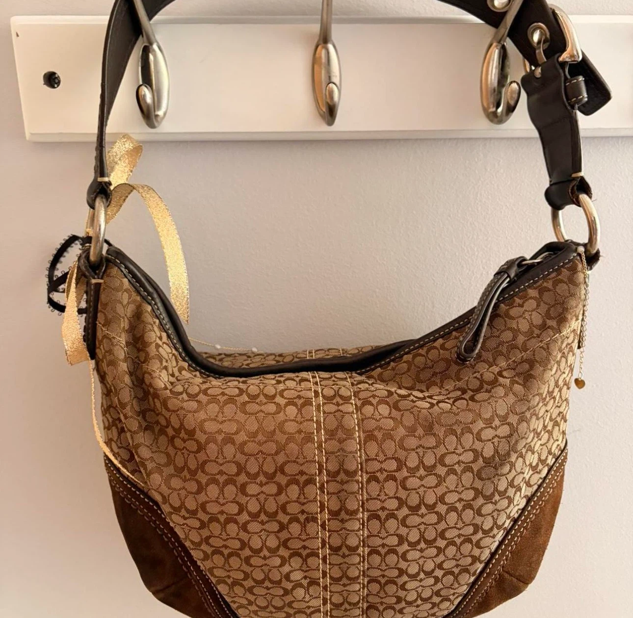 Coach brown monogram hobo bag - photo 2