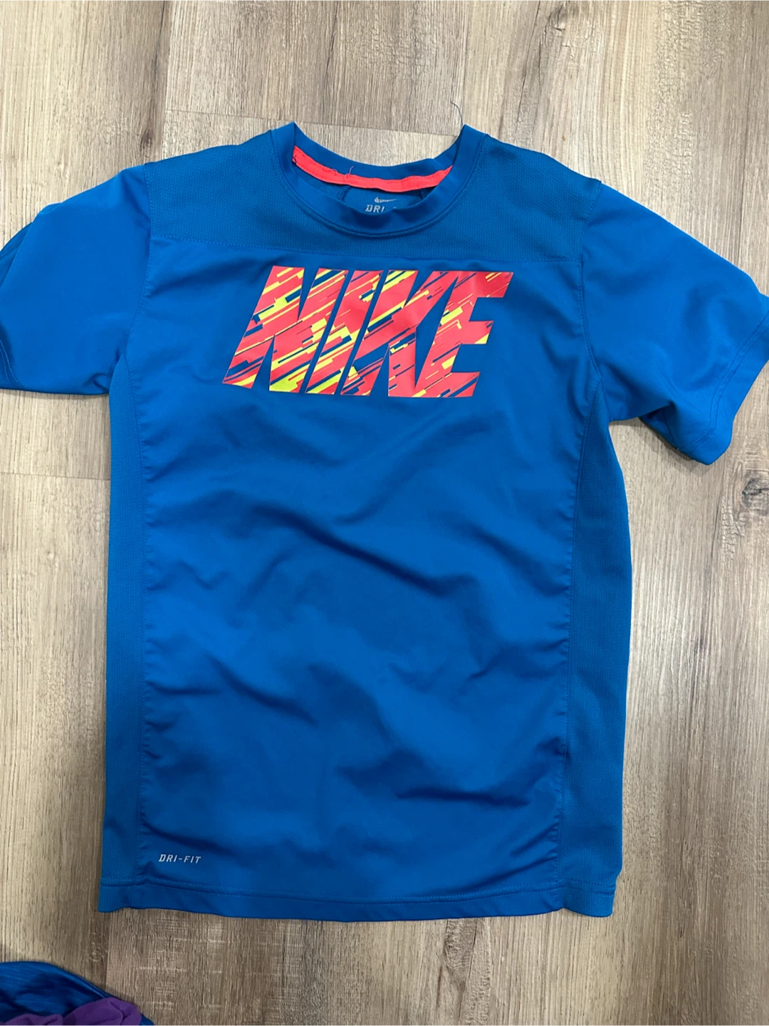 Nike Dri-FIT Shirt Size L