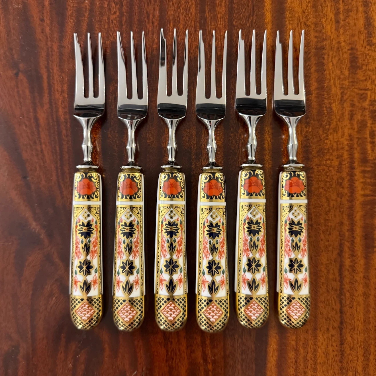 Very rare set of Royal Crown Derby Imari 1128 dessert forks