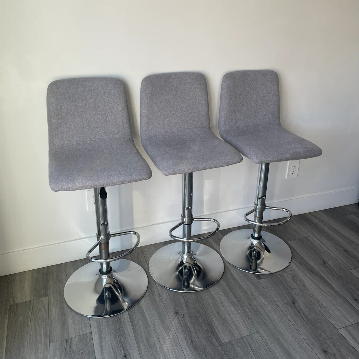 3 Adjustable Bar Stools