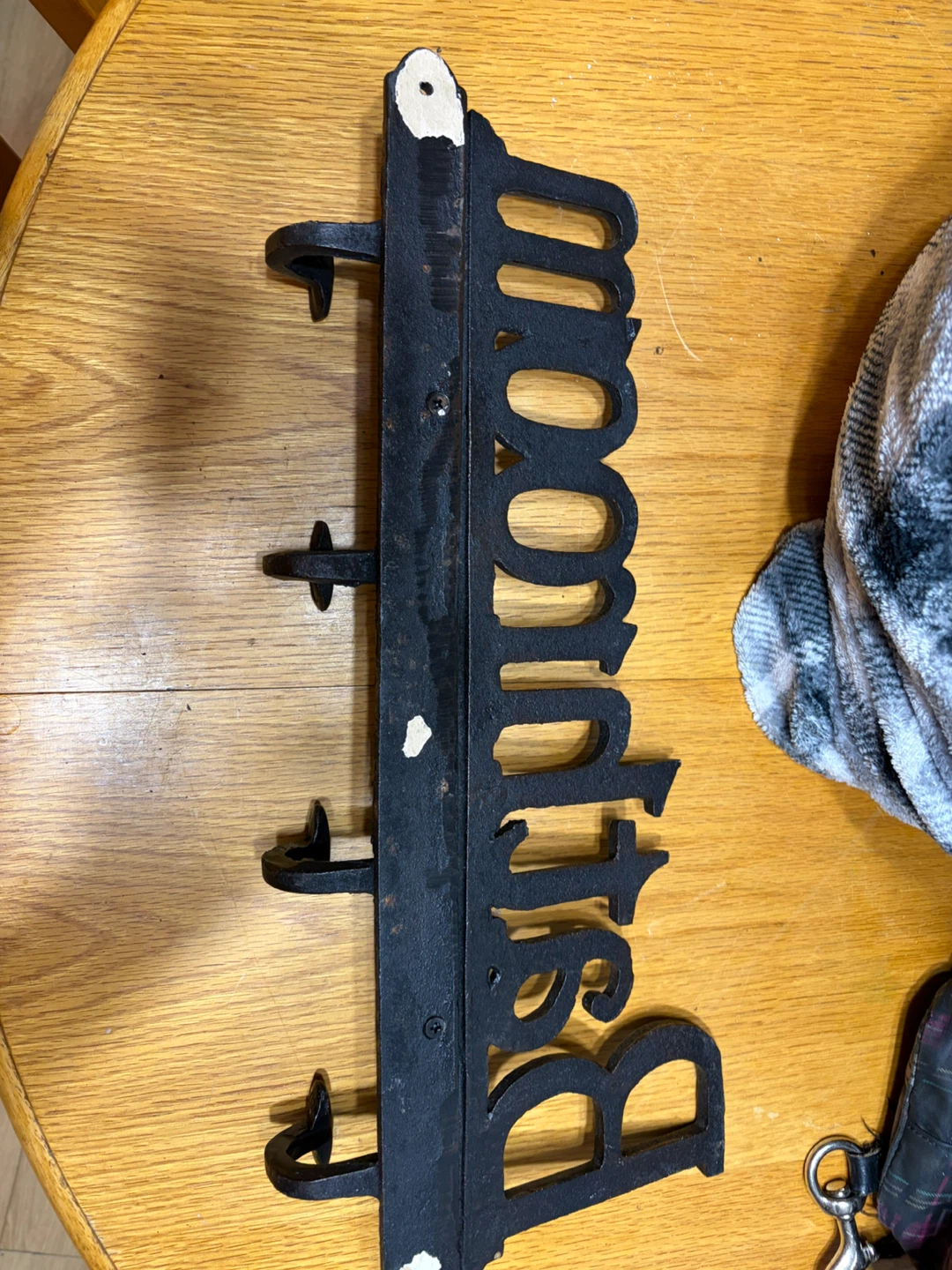 Cast Iron Bathroom Wall Hook Rack - photo 5