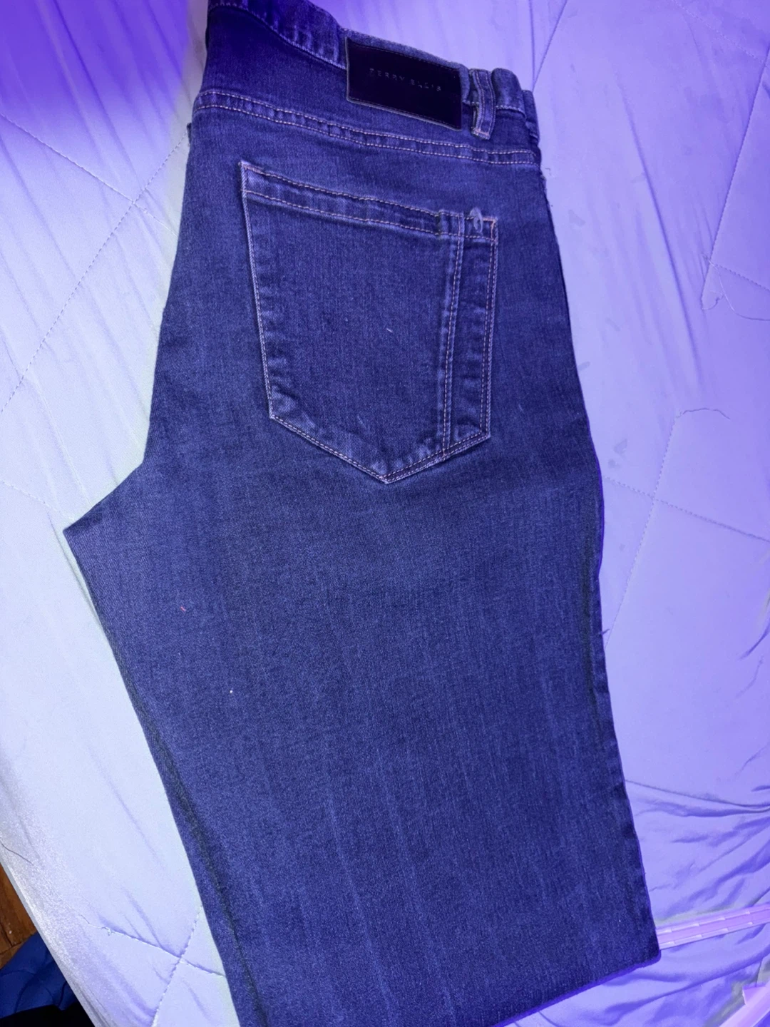 Perry Ellis dark blue denim jeans