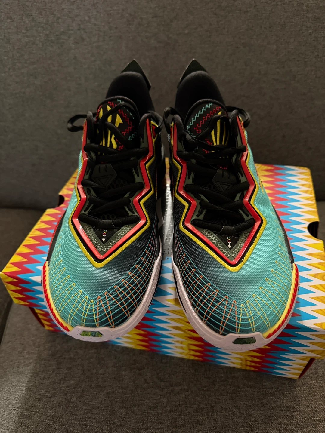 Anta kai 2 retro
