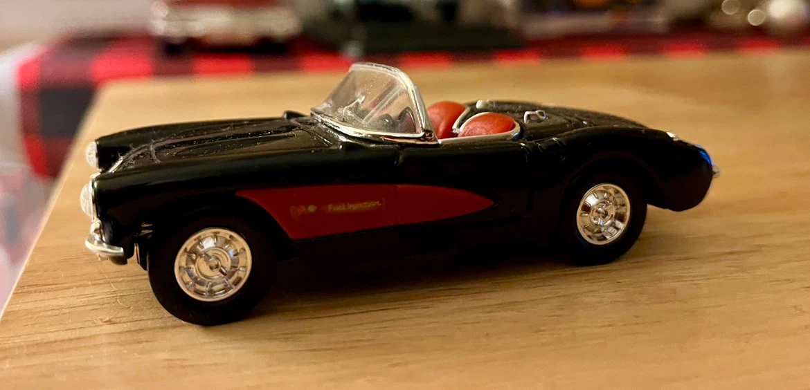 1957 Chevrolet Corvette Die-cast Model Car - photo 3