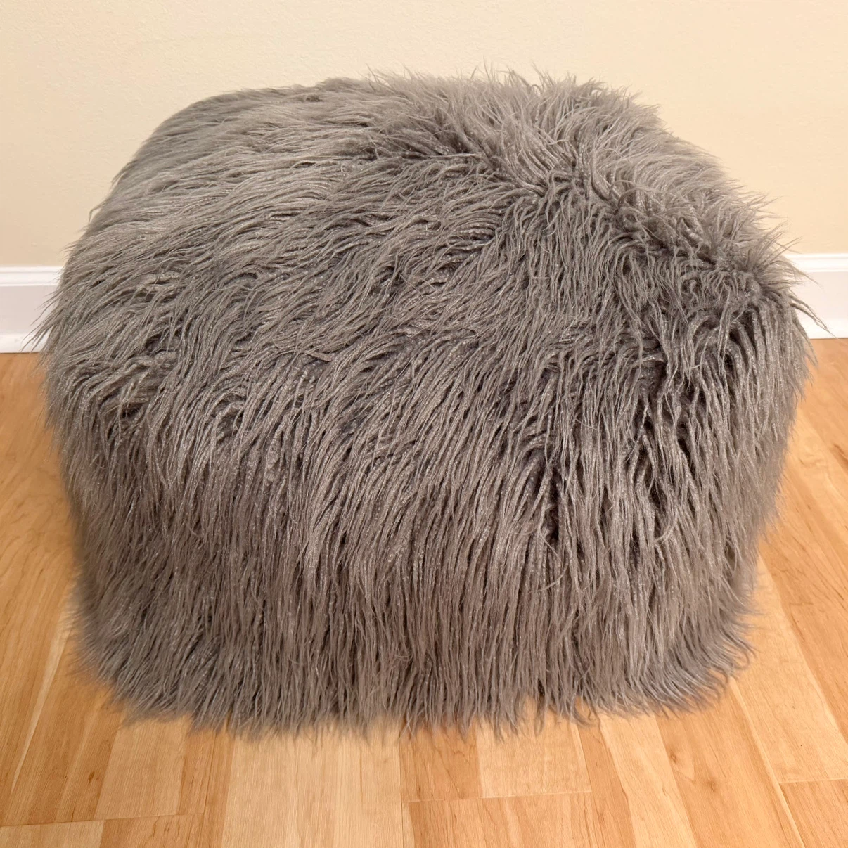 Gray Shag Fur Pouf - photo 4