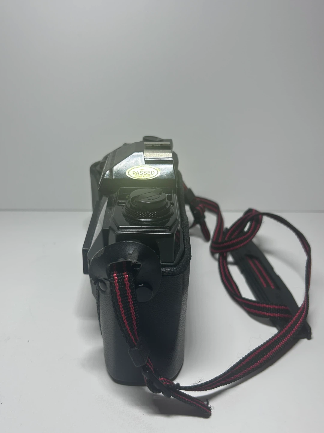 Nishika N8000 3D Film Camera - photo 3