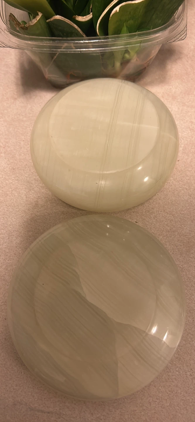 Set of Two Onyx Stone Ashtrays - photo 2