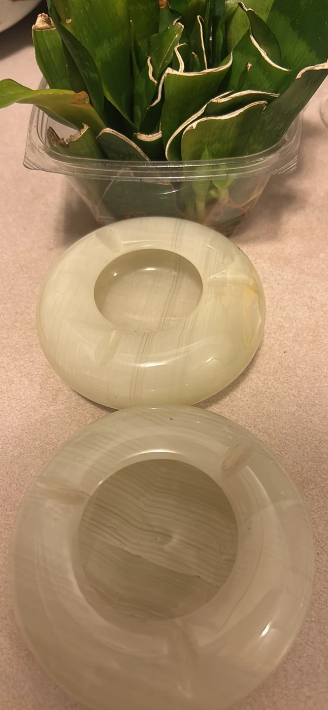 Set of Two Onyx Stone Ashtrays - photo 3
