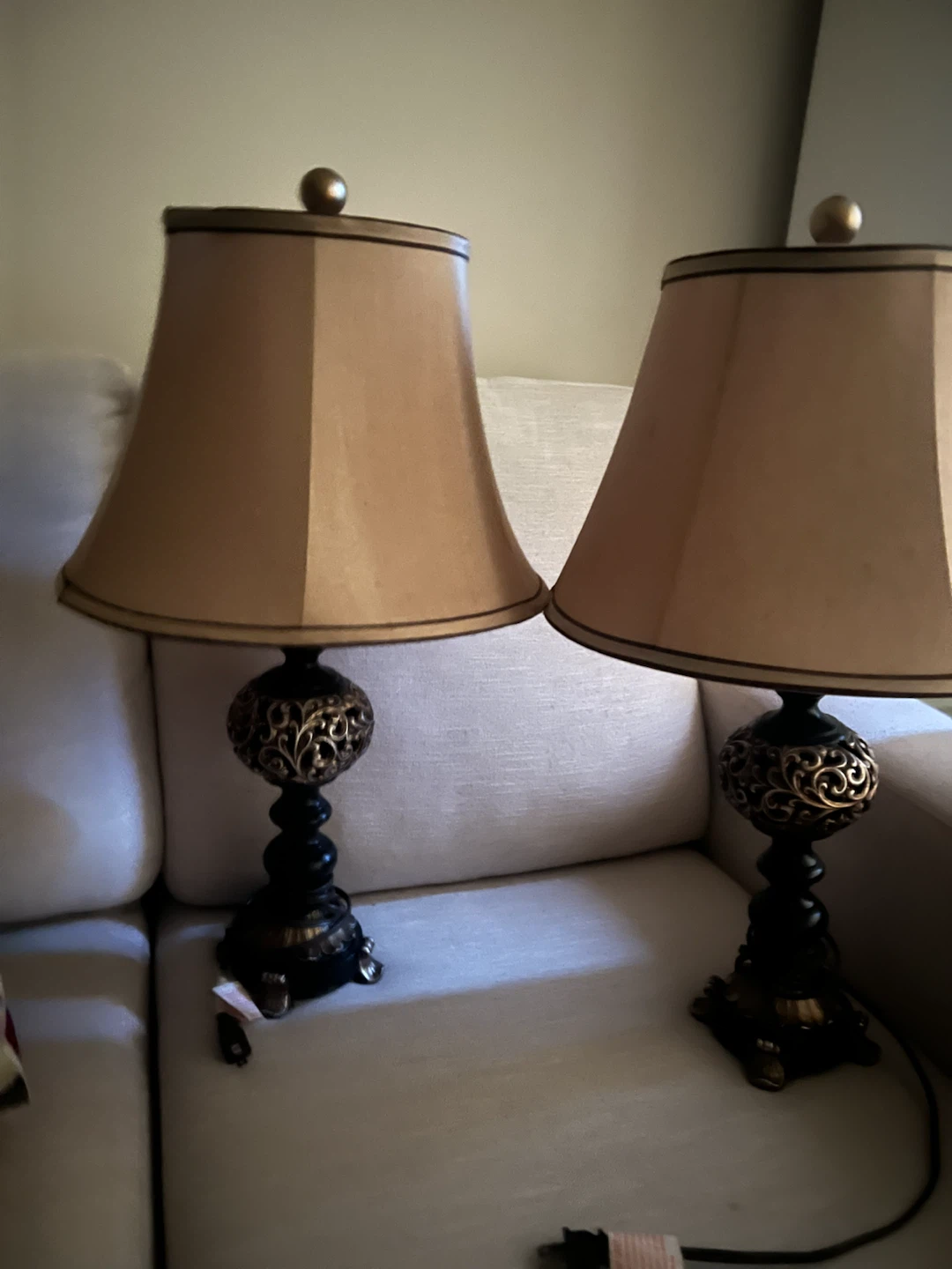 Set of two decorative table lamps - photo 2