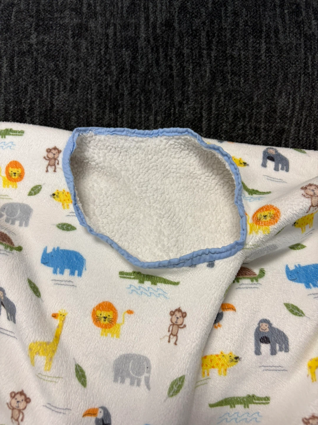 Bundles Baby Place Animal Print Blanket - photo 2