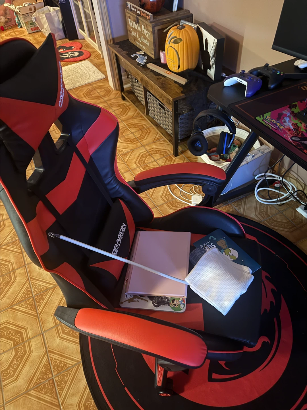 Selling an ENTIRE complete  gaming room setup - photo 2