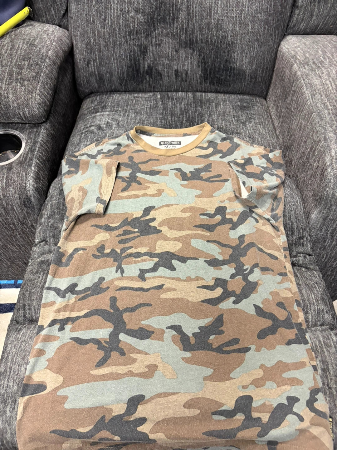 Zoo York Camo T-Shirt medium