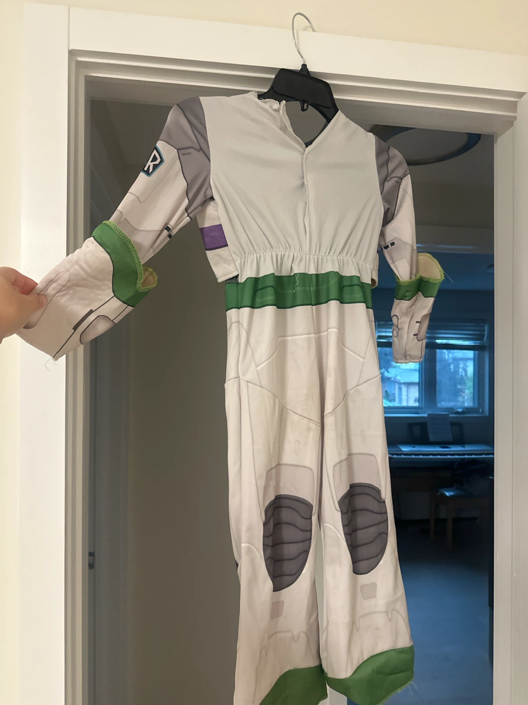 Disney Pixar Lightyear Buzz Lightyear Costume - photo 3