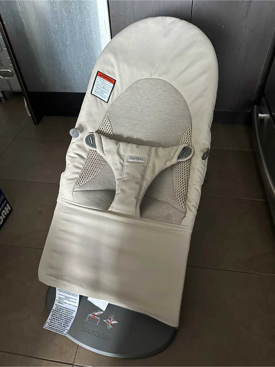 BabyBjorn Bouncer – Sand Grey (Woven/Jersey