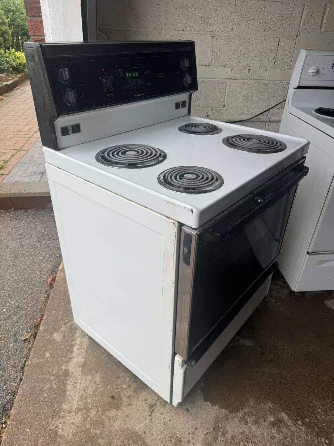Beau Mark stove $60 - photo 3