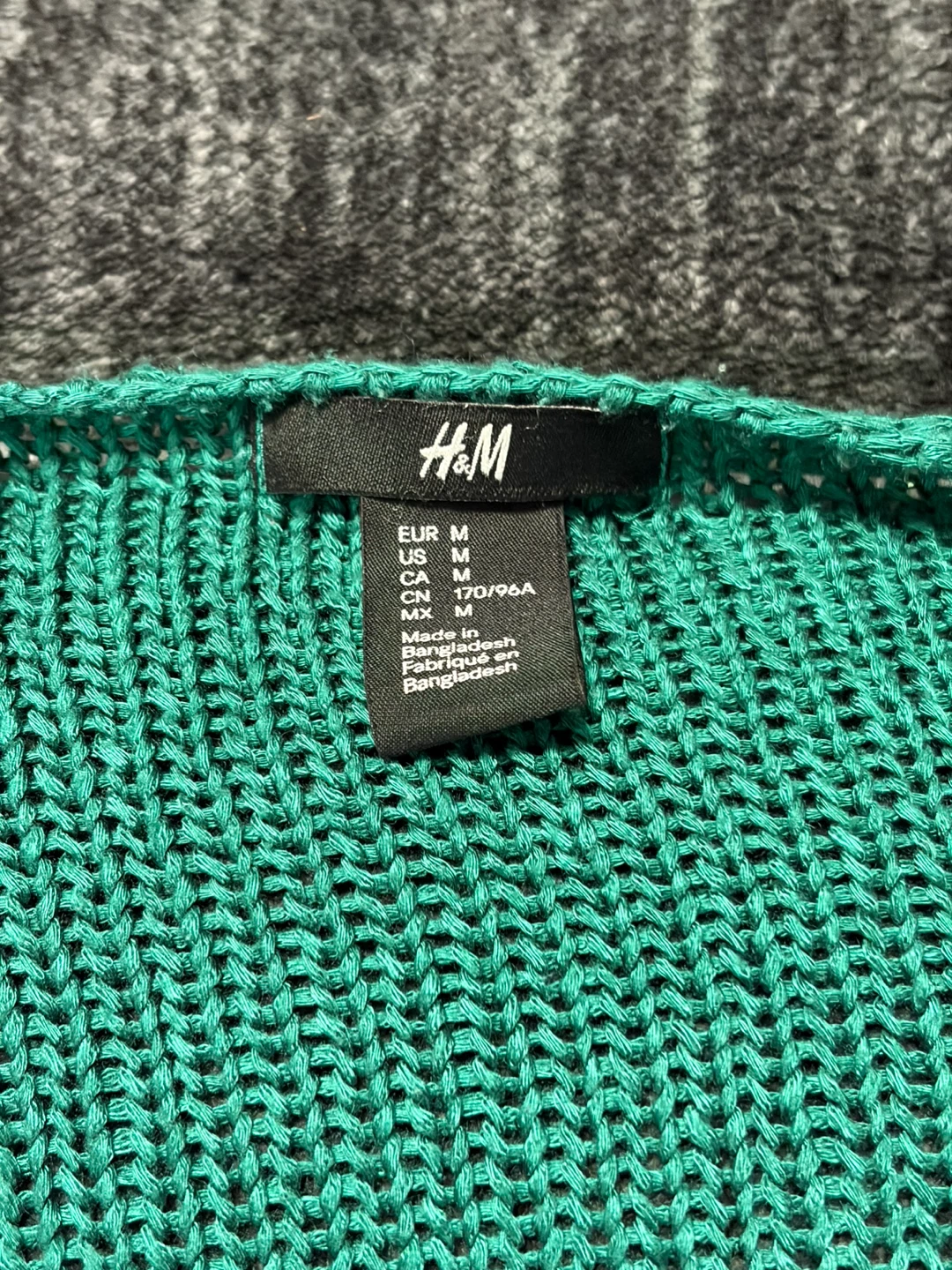 H&M Green V-Neck Knit Sweater - photo 2
