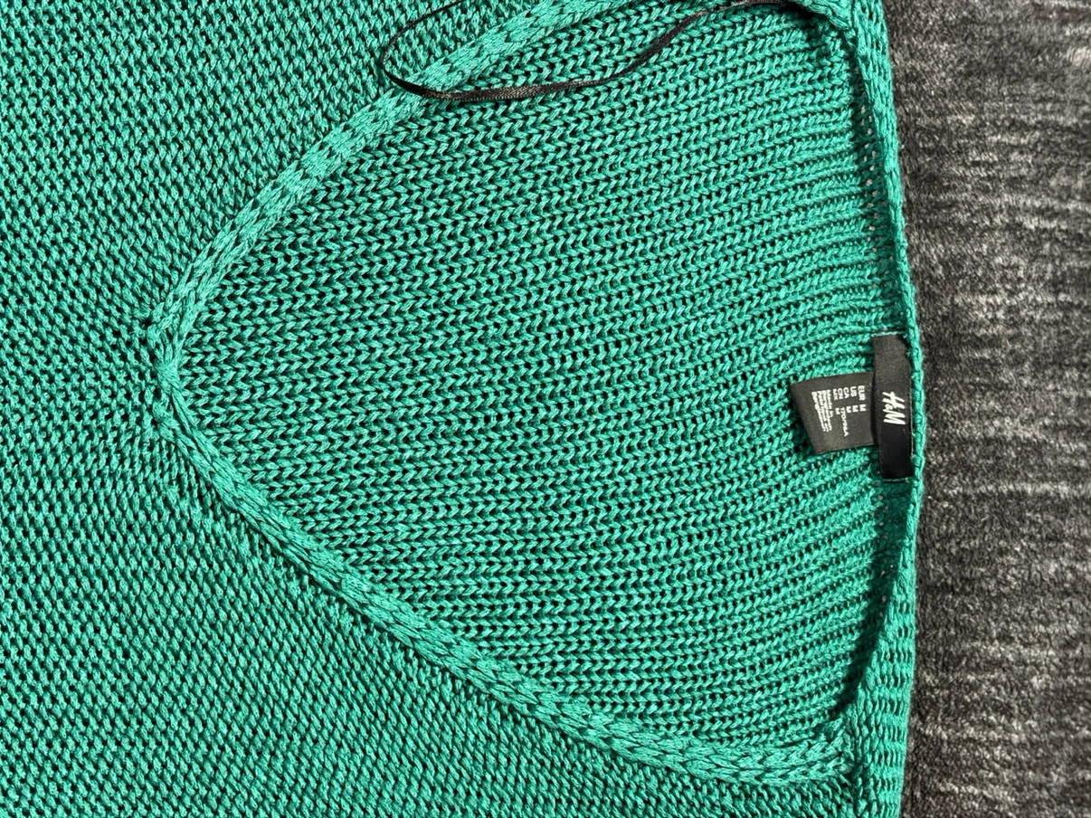 H&M Green V-Neck Knit Sweater - photo 3