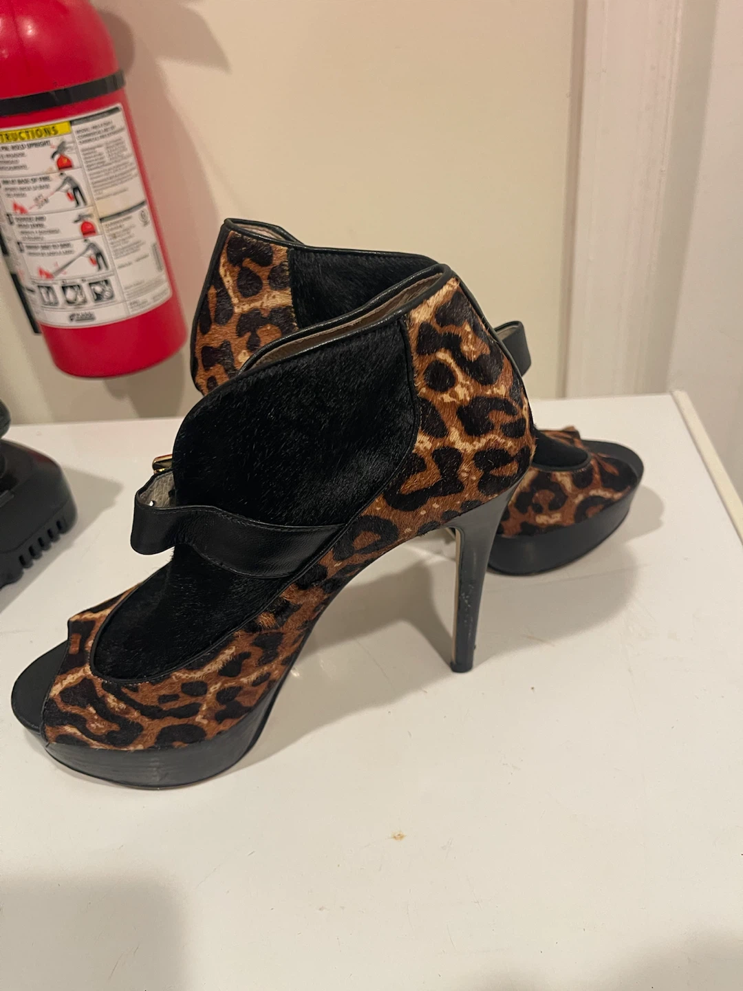 Michael Kors Leopard Print Heels - photo 2